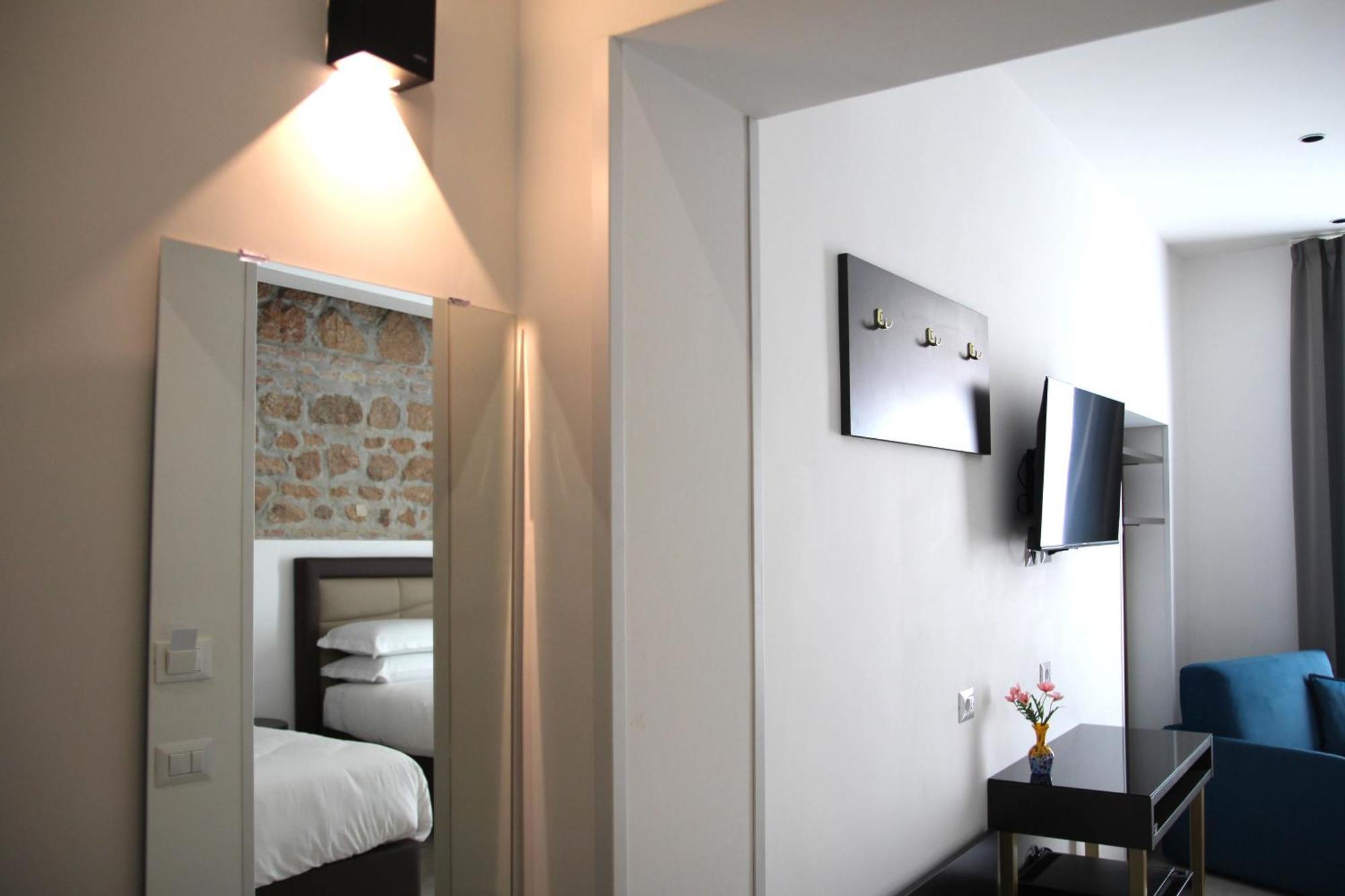 Joyful 148 Luxury Guest House Powered By Joyful Termini Boutique Guest House Rom Exterior foto
