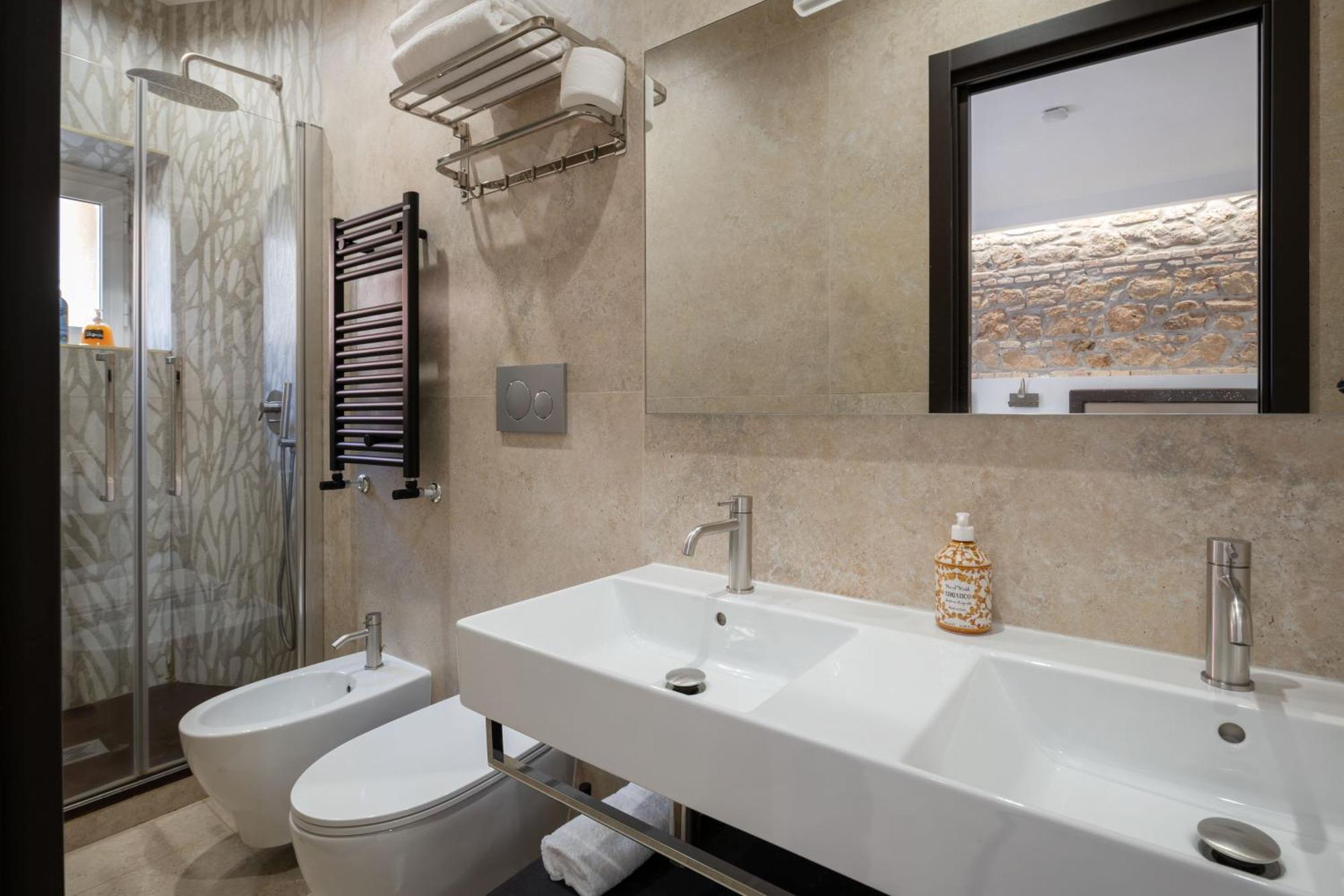 Joyful 148 Luxury Guest House Powered By Joyful Termini Boutique Guest House Rom Exterior foto